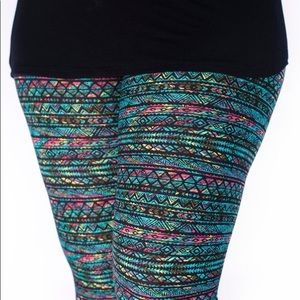 NWT Size PLUS2 Sweetlegs RETIRED Teal Aztec leggings
